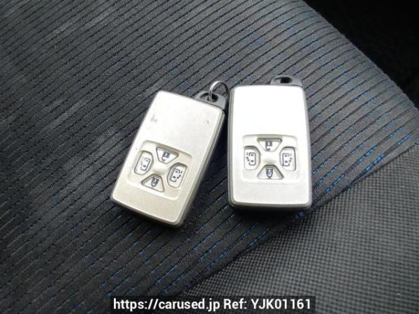 Used 2010 AT toyota voxy ZRR70W Image[26]