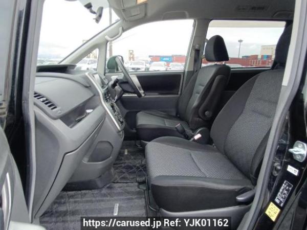 Used 2008 AT toyota noah ZRR70W Image[13]