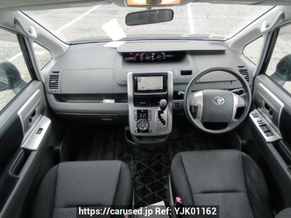 Used 2008 AT toyota noah ZRR70W Image[17]