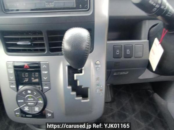 Used 2009 AT toyota voxy ZRR70W Image[23]