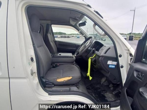 Used 2011 AT toyota regiusace-van KDH201V Image[13]