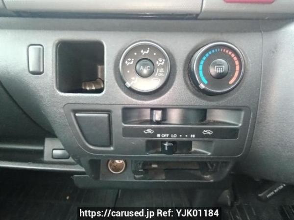 Used 2011 AT toyota regiusace-van KDH201V Image[25]