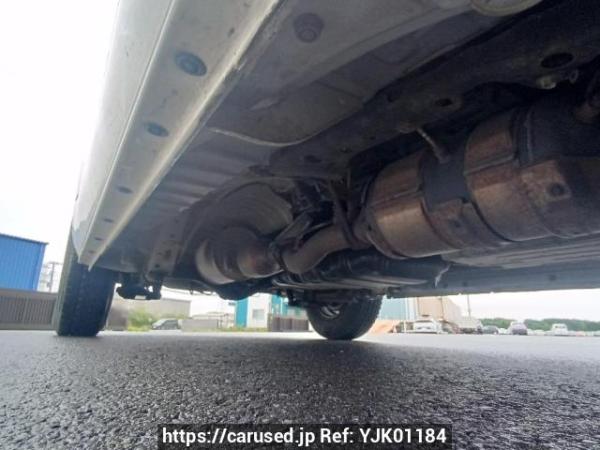 Used 2011 AT toyota regiusace-van KDH201V Image[31]