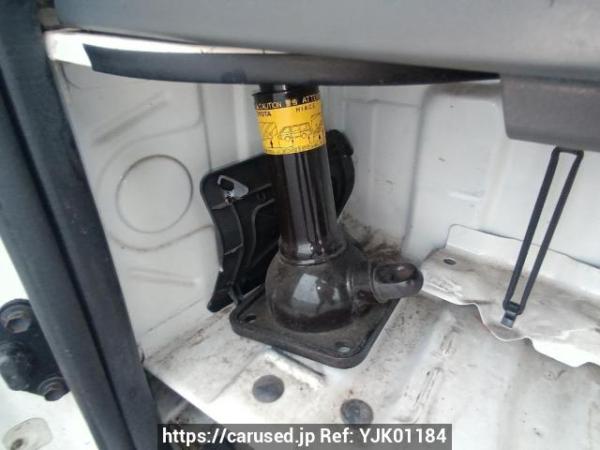 Used 2011 AT toyota regiusace-van KDH201V Image[42]