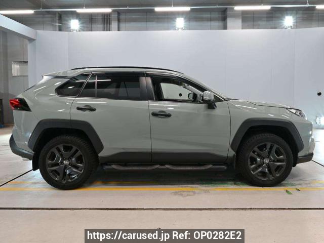 Buy Used 2021 Toyota RAV4 MXAA54 (OP0282E2) - Carused.jp