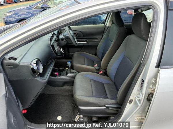 Used 2017 AT toyota aqua NHP10 Image[8]
