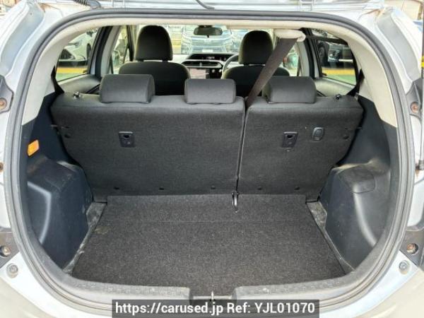 Used 2017 AT toyota aqua NHP10 Image[13]
