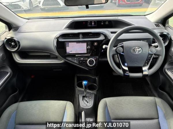 Used 2017 AT toyota aqua NHP10 Image[19]