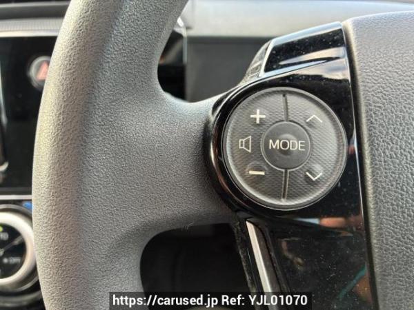 Used 2017 AT toyota aqua NHP10 Image[23]