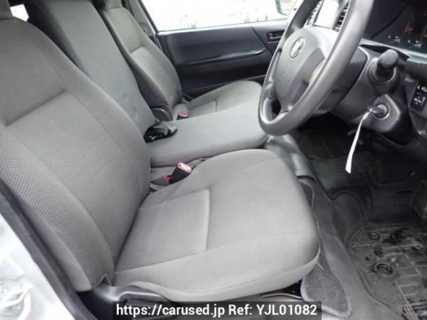 Used 2017 AT toyota regiusace-van TRH200V Image[11]