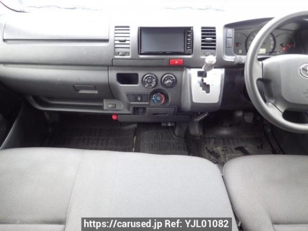 Used 2017 AT toyota regiusace-van TRH200V Image[19]