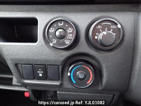 Used 2017 AT toyota regiusace-van TRH200V Image[26]