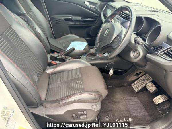 Used 2012 AT alfa-romeo giulietta 940141 Image[11]
