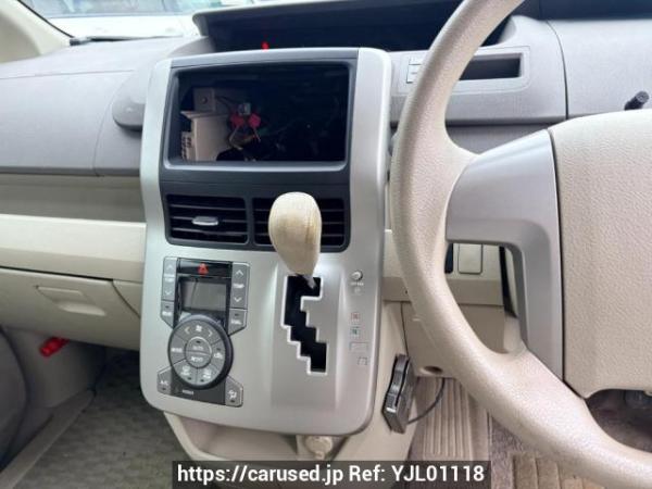 Used 2009 AT toyota noah ZRR70G Image[8]