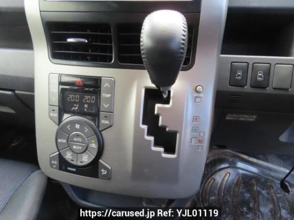 Used 2010 AT toyota voxy ZRR70W Image[28]