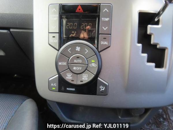 Used 2010 AT toyota voxy ZRR70W Image[29]