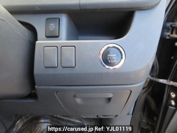 Used 2010 AT toyota voxy ZRR70W Image[33]