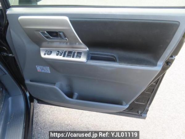 Used 2010 AT toyota voxy ZRR70W Image[35]