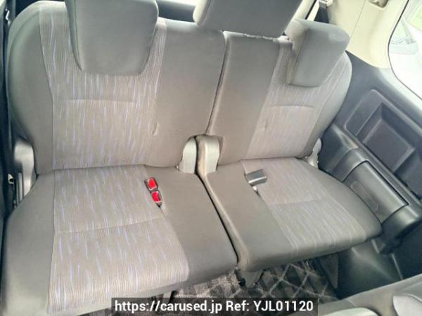 Used 2010 AT toyota voxy ZRR70W Image[6]