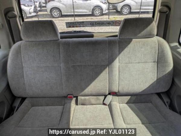 Used 2000 AT toyota regius-wagon RCH41W Image[12]