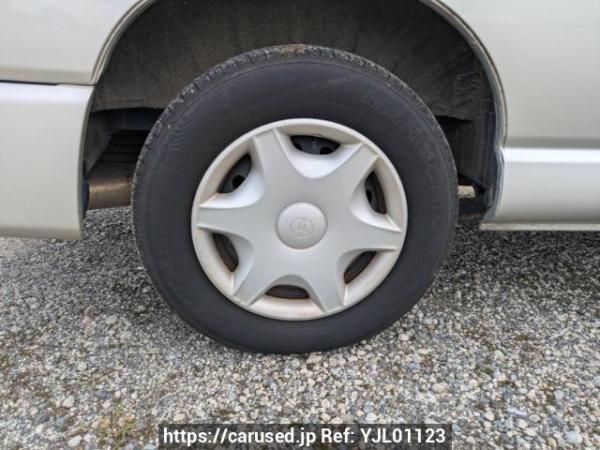 Used 2000 AT toyota regius-wagon RCH41W Image[18]