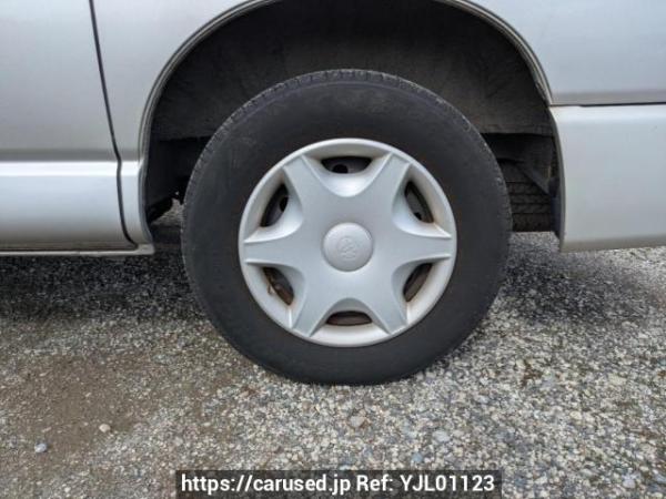 Used 2000 AT toyota regius-wagon RCH41W Image[19]