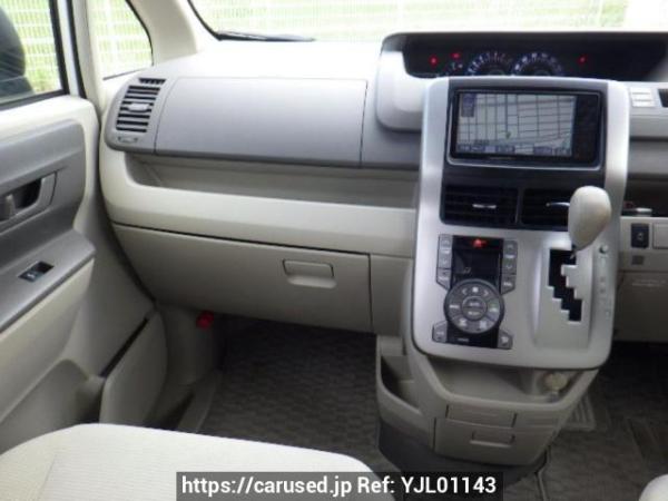 Used 2008 AT toyota noah ZRR70G Image[17]