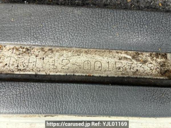 Used 2004 AT toyota regiusace-van TRH112V Image[9]