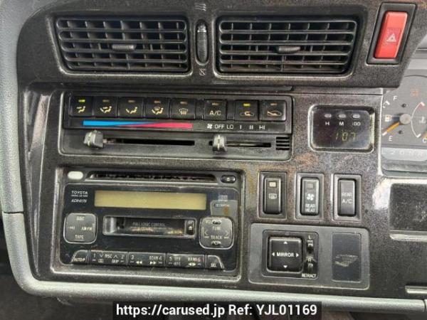 Used 2004 AT toyota regiusace-van TRH112V Image[14]