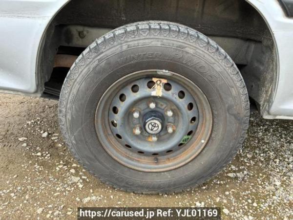 Used 2004 AT toyota regiusace-van TRH112V Image[18]