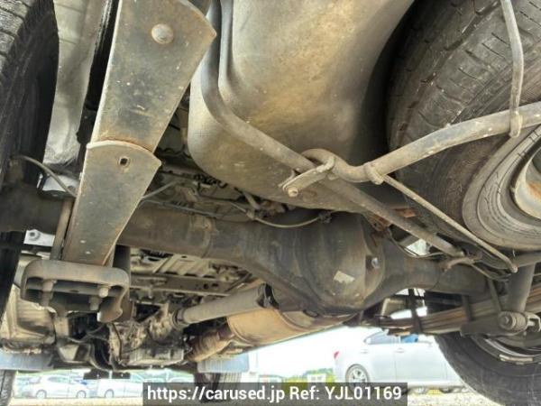 Used 2004 AT toyota regiusace-van TRH112V Image[22]