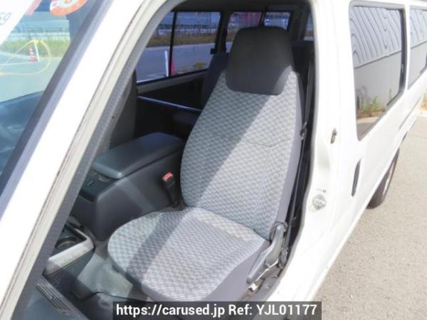 Used 2000 AT toyota hiace-wagon RZH111G Image[16]