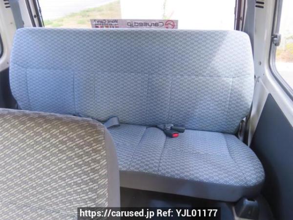 Used 2000 AT toyota hiace-wagon RZH111G Image[20]