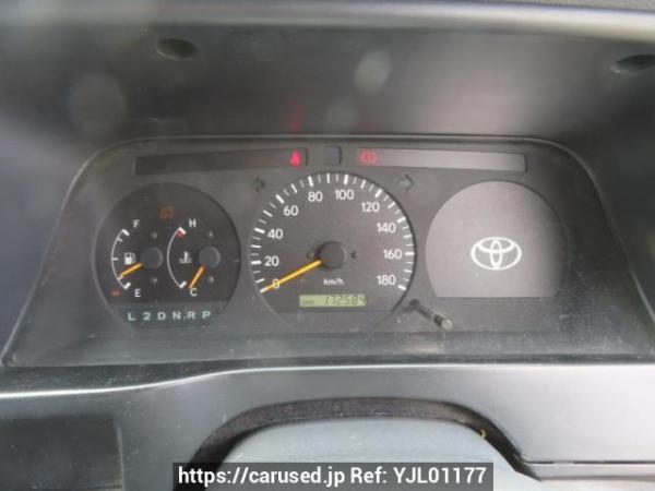 Used 2000 AT toyota hiace-wagon RZH111G Image[24]