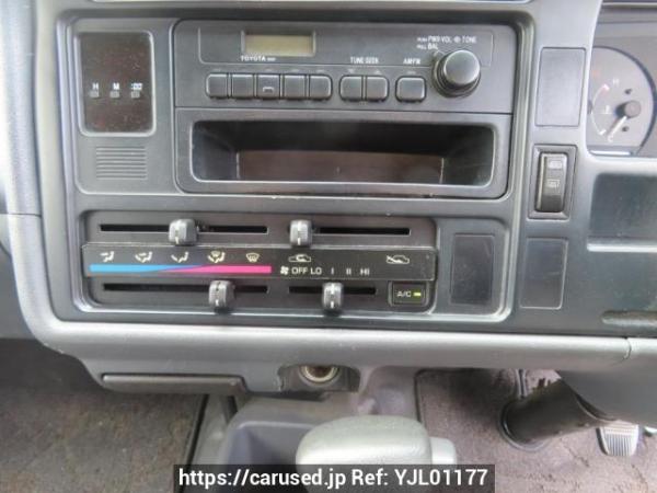 Used 2000 AT toyota hiace-wagon RZH111G Image[27]