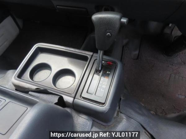 Used 2000 AT toyota hiace-wagon RZH111G Image[28]