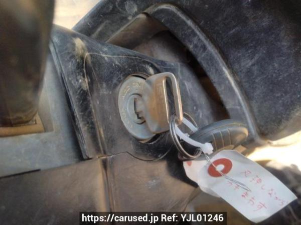 Used 2000 MT isuzu juston NRR35C3 Image[21]