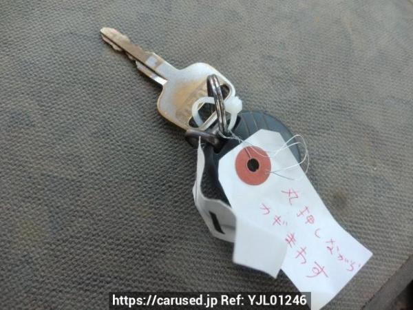 Used 2000 MT isuzu juston NRR35C3 Image[22]