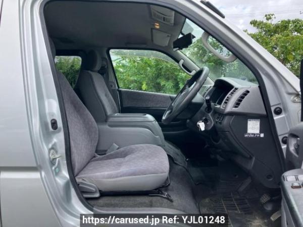 Used 2004 AT toyota hiace-van KDH205V Image[9]