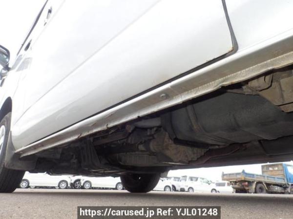 Used 2004 AT toyota hiace-van KDH205V Image[28]
