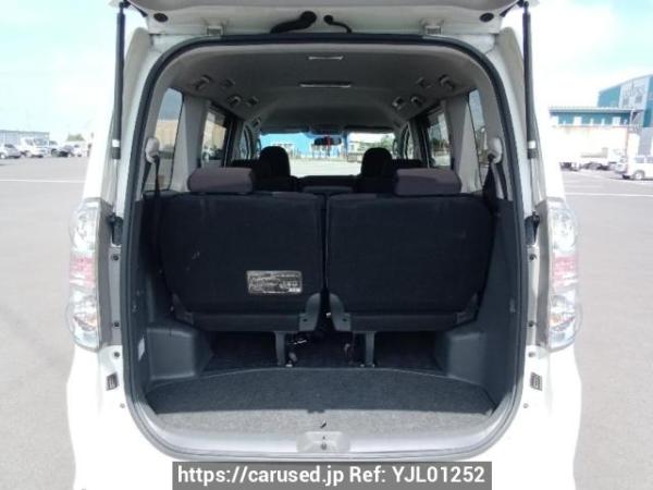 Used 2009 AT toyota voxy ZRR70W Image[8]