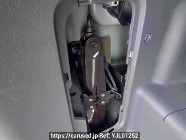 Used 2009 AT toyota voxy ZRR70W Image[43]