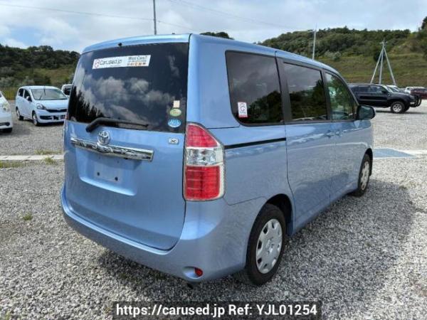 Used 2007 AT toyota noah ZRR70G Image[5]