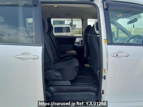 Used 2013 AT toyota noah ZRR70G Image[15]