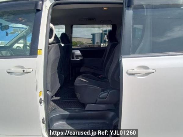 Used 2013 AT toyota noah ZRR70G Image[16]