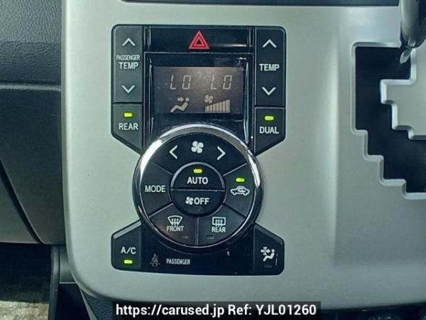 Used 2013 AT toyota noah ZRR70G Image[23]