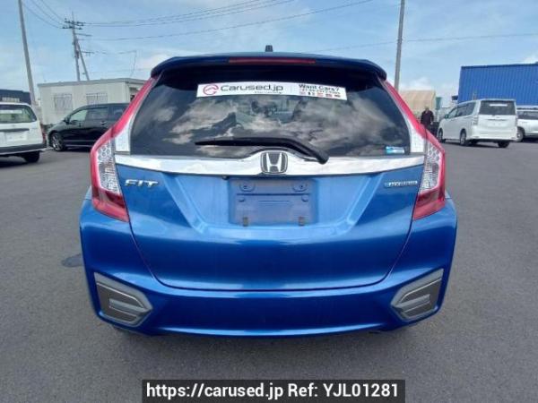 Used 2013 AT honda fit GP5 Image[5]