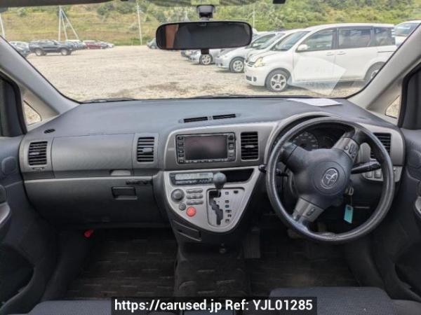 Used 2003 AT toyota wish ZNE10G Image[14]