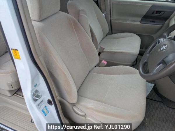 Used 2010 AT toyota noah ZRR70G Image[9]