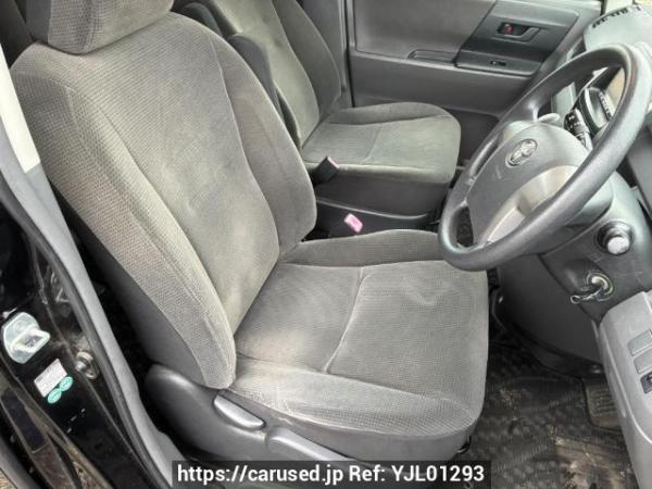 Used 2007 AT toyota voxy ZRR70G Image[9]